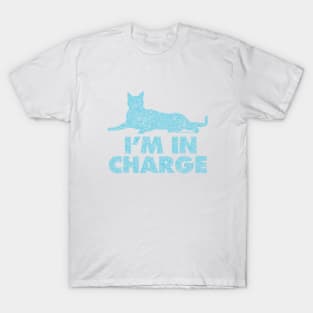 I’m In Charge Turquoise Distressed Cat Circle Design T-Shirt